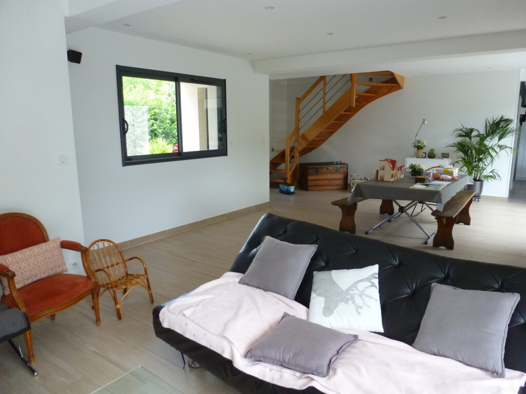 avant-amenagement-sejour-salon-salle-a-manger-meuble-sur-mesure-panoramique-decoration-interieur-Bourges-amelie-clodore (1)